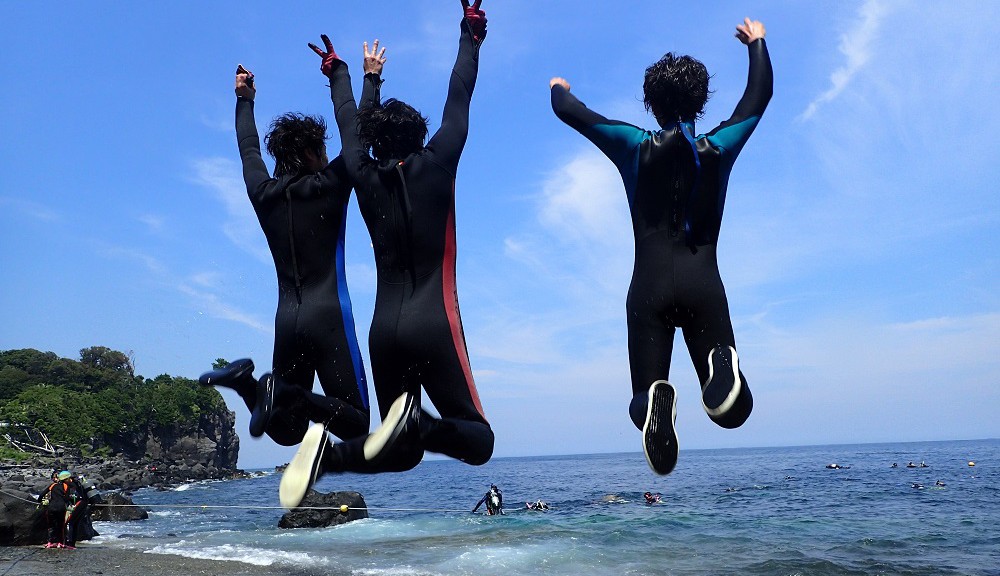 夏 海 青春 仲間 ダイビング 伊豆海洋公園ダイビングサービスp Fishの店主日記